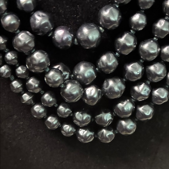 Vintage Japan Multi-Strand Black Pearl Necklace - Picture 4 of 4